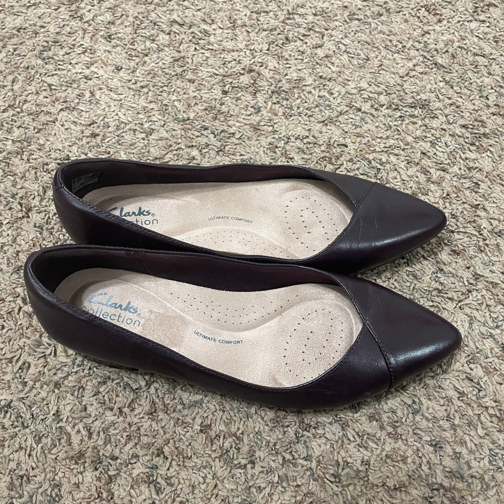 Clarks Collection Burgundy Leather Pointed Toe Flats Ultimate‎ Comfort Shoes 8.5